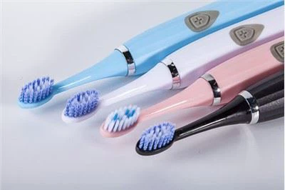 वयस्क बैटरी चालित इलेक्ट्रिक टूथब्रश